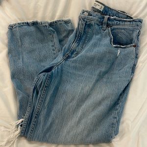 Abercrombie 90s Straight Ultra High Rise Jean